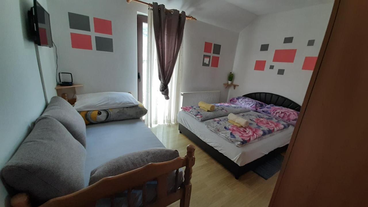 Konoba Jure Bed & Breakfast 3*